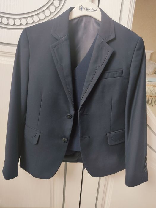 Костюм тройка классический