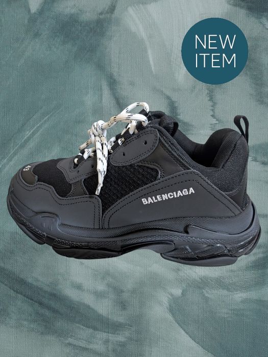 Balenciaga Triple S Black