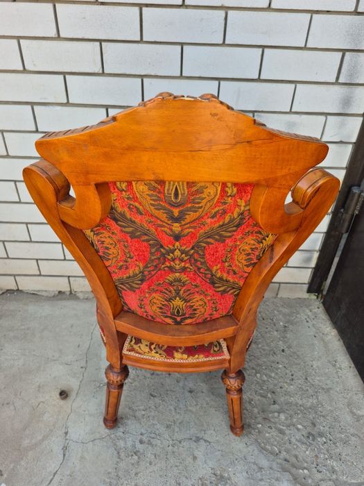 Продам стулья 12 штук