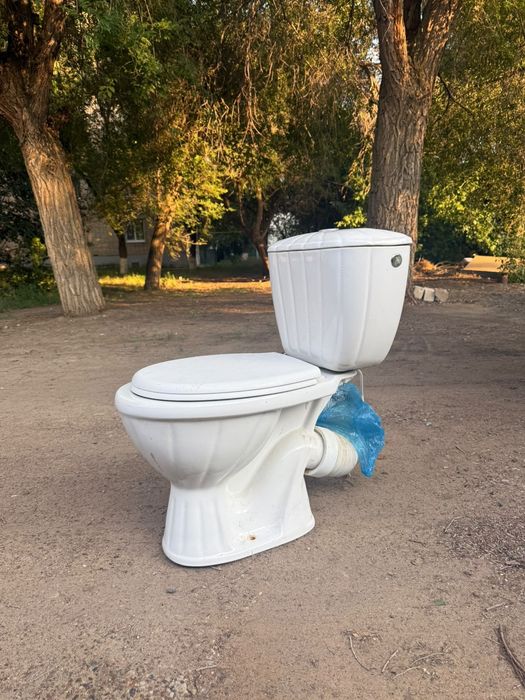 Продам унитаз в отличном состоянии
