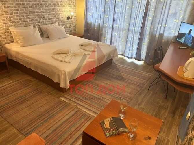 Дава се под наем Едностаен апартамент в Варна, Център - 30 кв.м за 331.5 € - Снимка #4