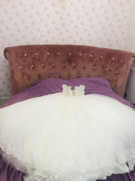 Шикарное свадебное платье