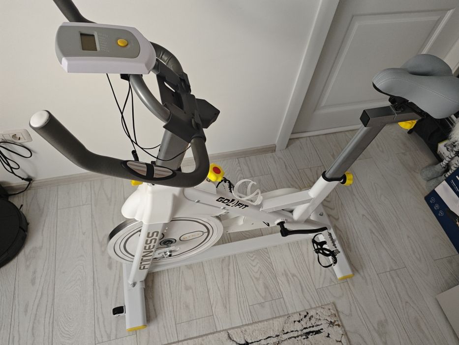 Bicicleta Spinning Magnetica Fitness GO4FIT®, Model GF200, Volanta 10kg
