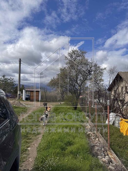 Парцел в Пловдив, област-гр.Перущица площ 780 цена 33333