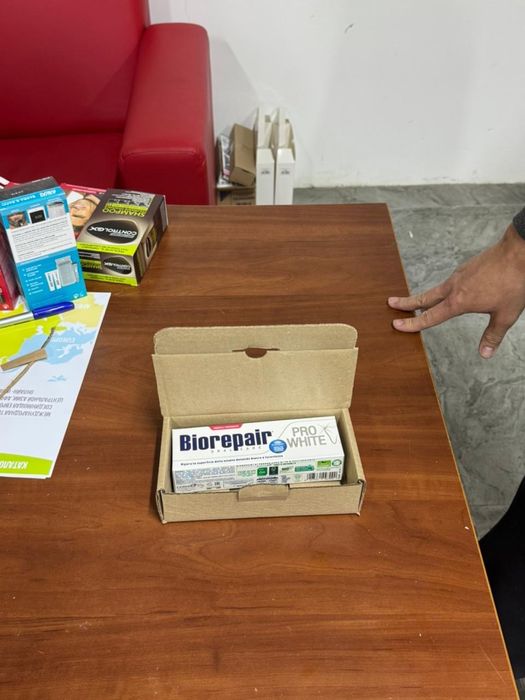 Самосборная картонная коробка