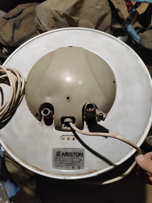 Аристон 100 литр