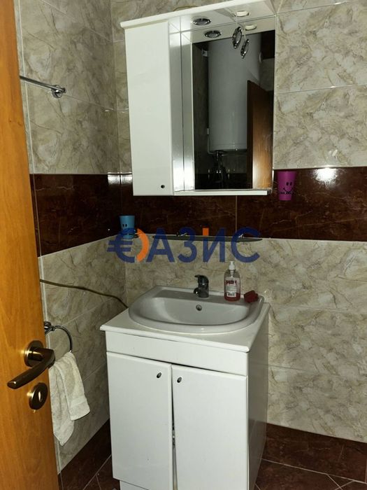 Продава се Двустаен апартамент в к.к. Елените - 74 кв.м за 676 €/кв.м - Снимка #2