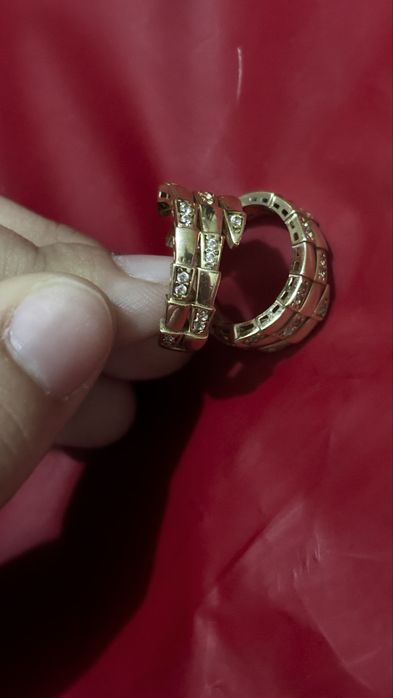 Золотое украшение