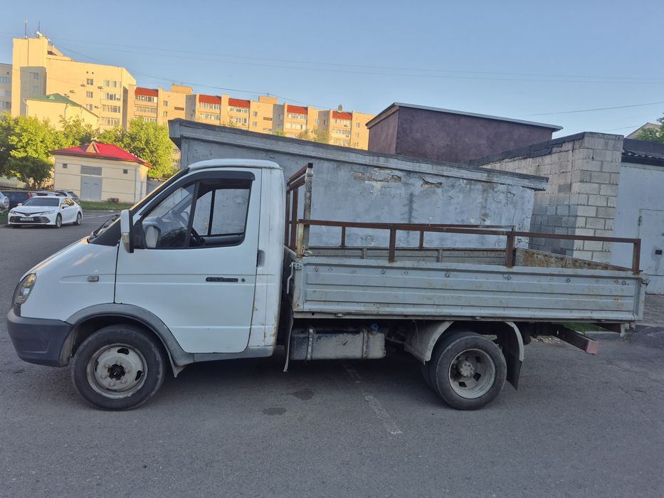 Продам газель бортовои