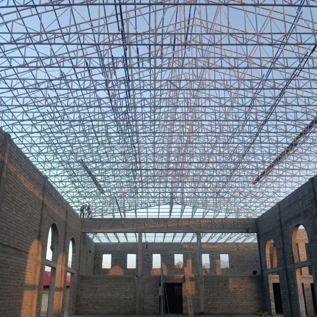 Tom Naves quramiz Katej tomlarini yopamiz kanteynir materialdan