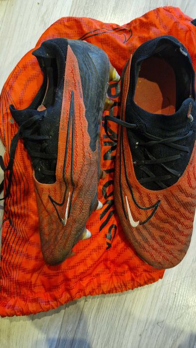 Футболни Бутонки 42,5