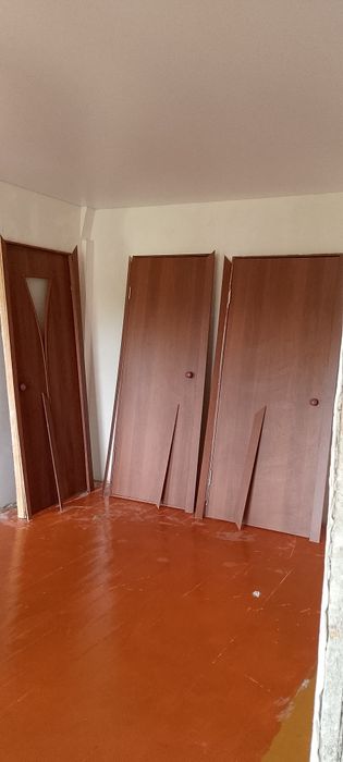 Продам 5шт двери,  все размеры