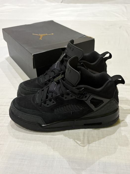 Adidasi Jordan negri marime 38