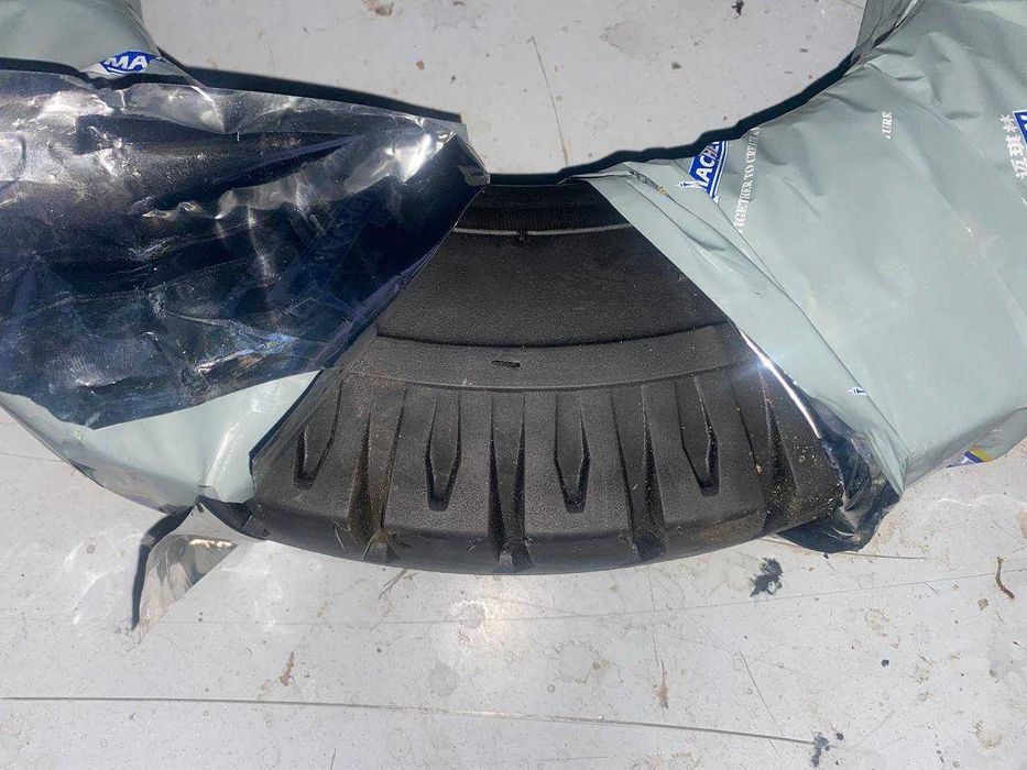 Продаются балоны с камерами , от грузового элеткро скутера