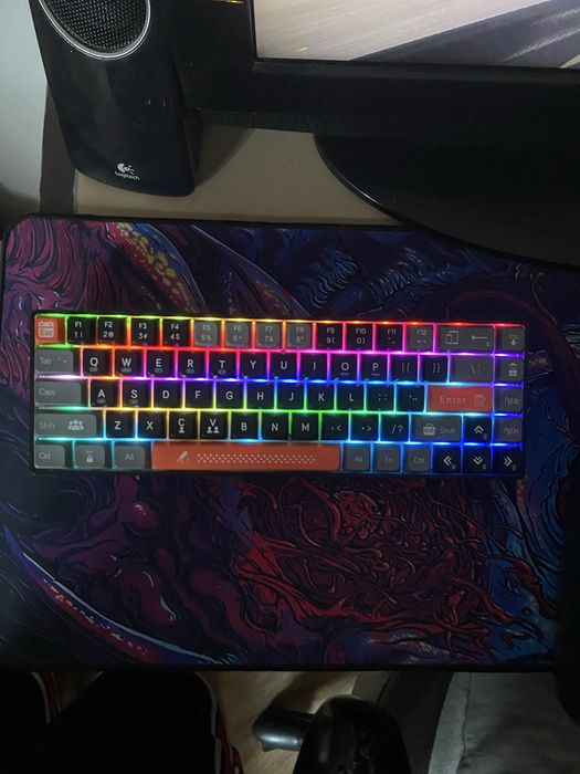Vand tastatura scorpion  KG902w RGB