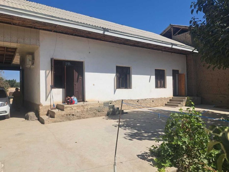 Ҳовли срочна сотилади (без маклер)