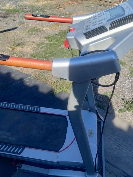 Продавам бягаща пътека електрическа