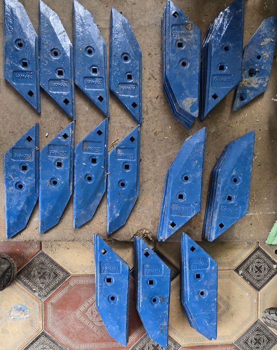 Лемкен долотаси яхшисидан донаси 90мингдан, лемех 130минг130