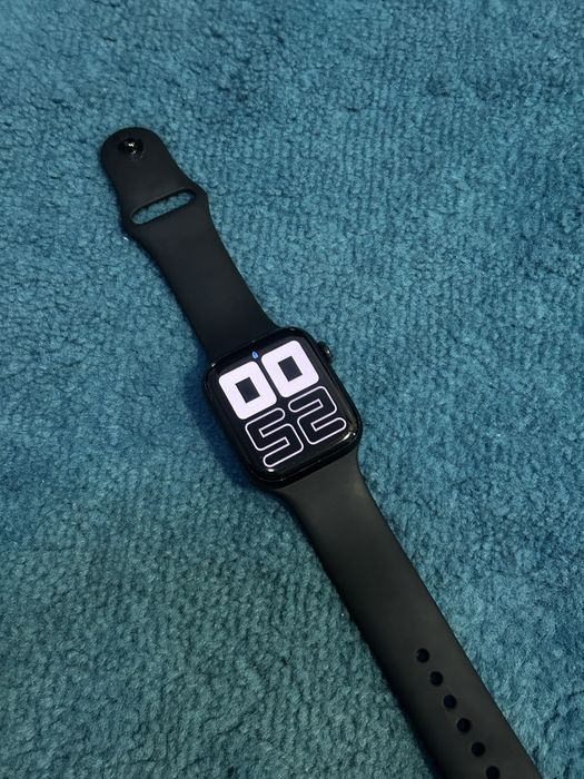 Продам Apple Watch SE 2 44 mm 100