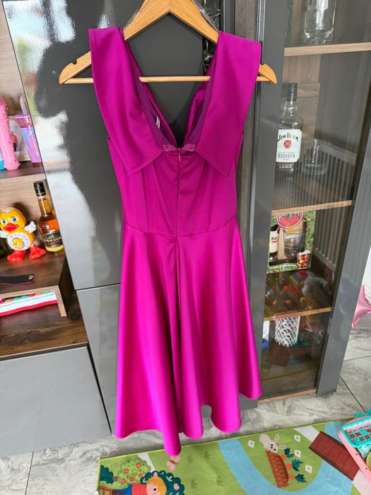 Vând Rochie Satin