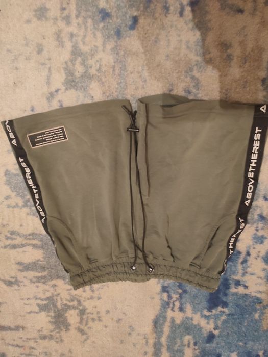 Мъжки спортни къси панталони - Above the rest размер М, без забележки