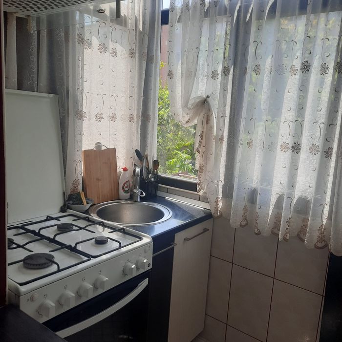 Închiriez apartament 1 mai