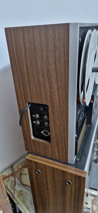 Magnetofon Sanyo MR-801