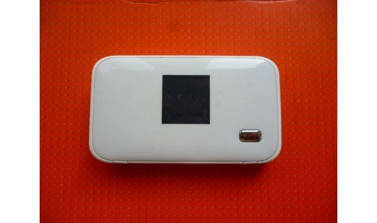 Актив алтел билайн кселл теле2 izi 4G Wi-Fi роутер модем карманный б/у