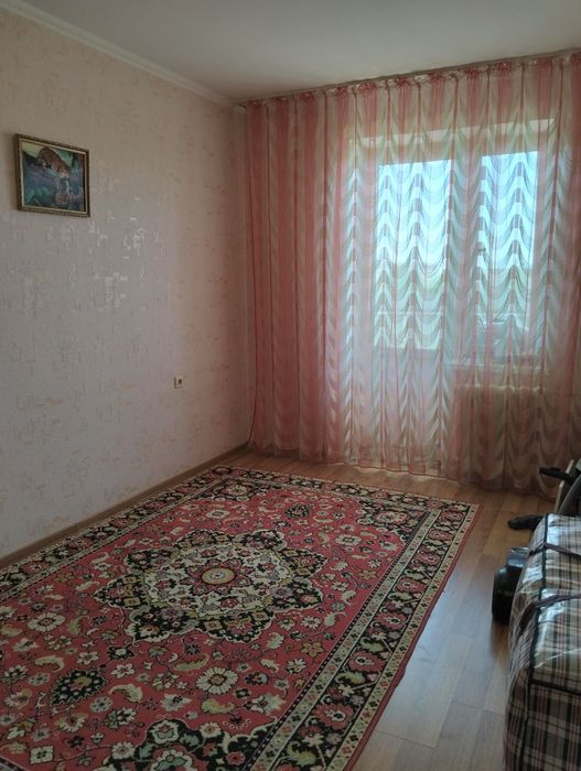 Мкр. Сырдарья, 3-бөлмелі пәтер сатылады