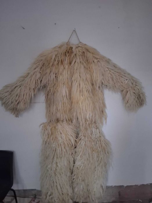 Кукерски Естествен Дългокосмен Костюм