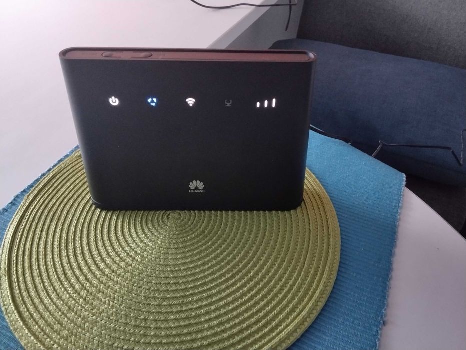 чисто нов 4G сим картен рутер за мобилен интернет на А1-запечатан