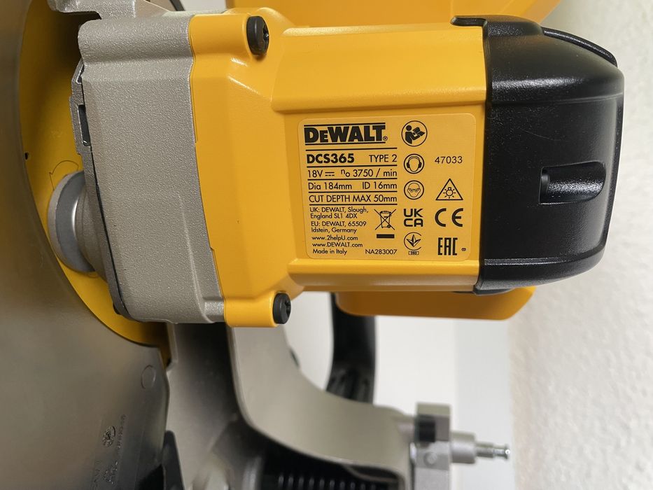 DeWALT DCS365M2-QW XR. Fierestrau Circular Stationar 18V. Set Cu 2X Baterii de 4AH + Incarcacator (Pachet Complet.) Original Nou !