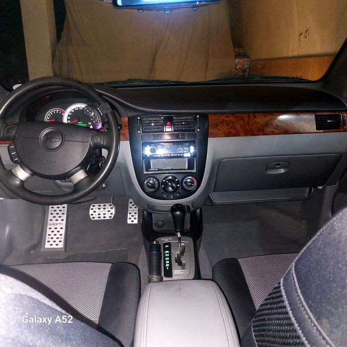 Laseti 2010  1.8 avtomat. yil 155.000 km