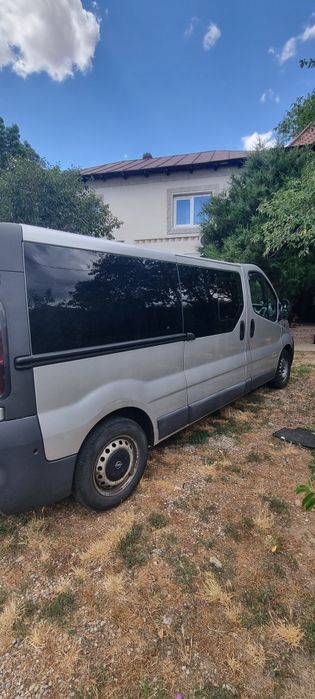 Opel Vivaro 1.9 CDTI 8+1