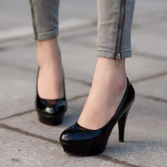 Pantofi cu toc 37