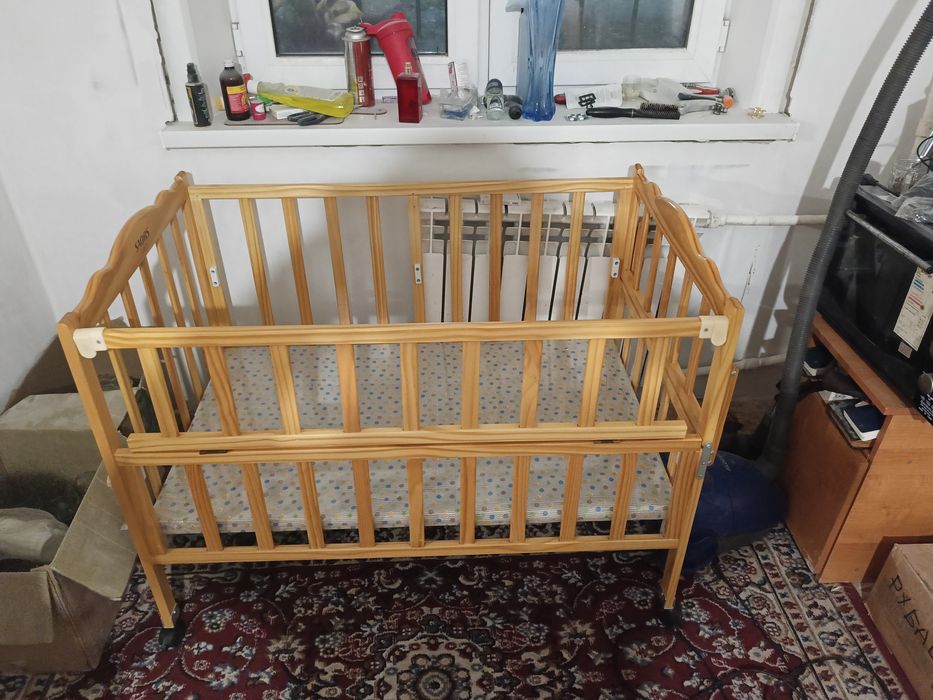 Продаю кроватку детскую