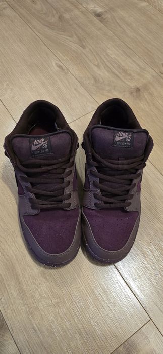 Nike SB Dunk Low 'City Of Love Burgundy Crush'