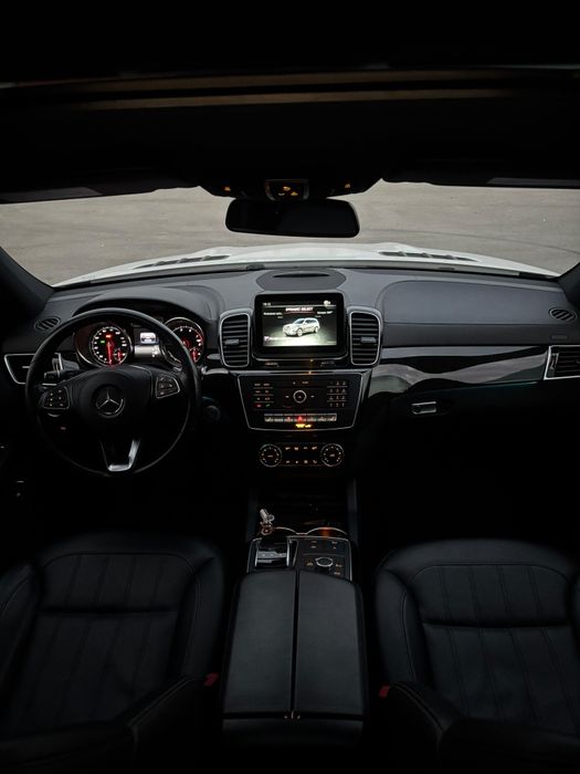 Здравствуйте продам Mercedes Benz GLS