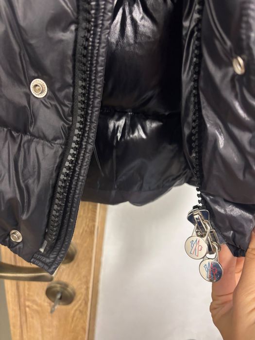 Vand Geaca Moncler marimea M