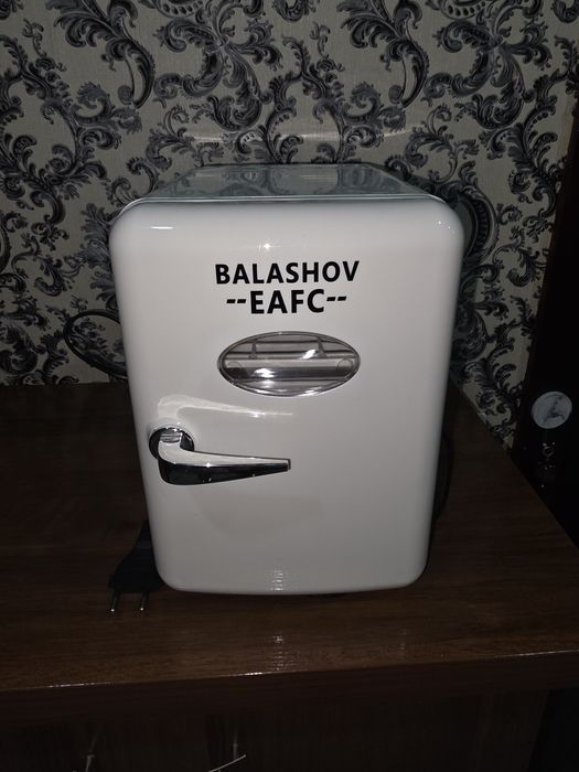 Холодильник для косметики