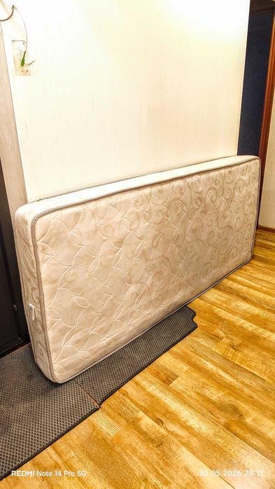 Продам матрас 90*200