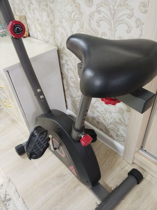 Тренажерный велосипед