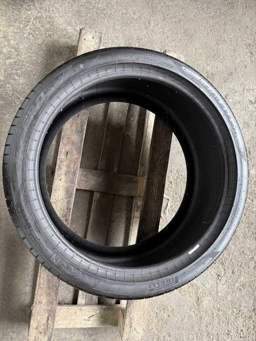 Anvelopa Vara 315/30 r22 - Pirelli P Zero steluta BMW