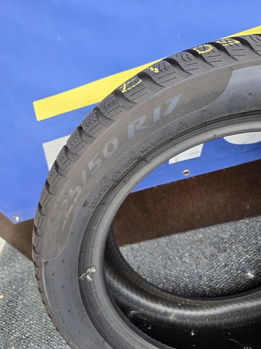 225 50 17 pirelli m+s CA NOI