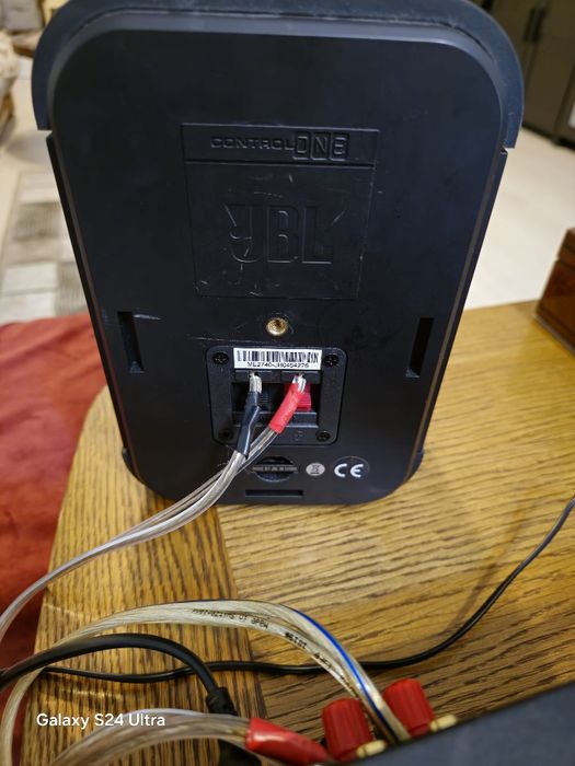 Boxe camera JBL control ONE