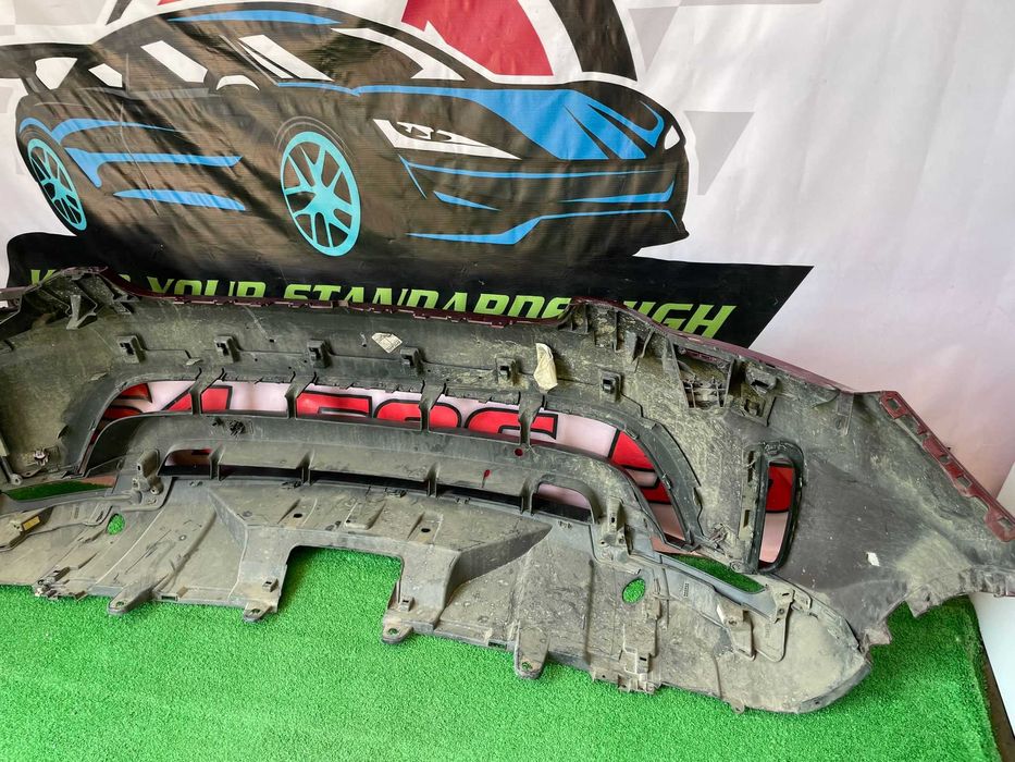 Range Rover Discovery 5 Dynamic Bara fata