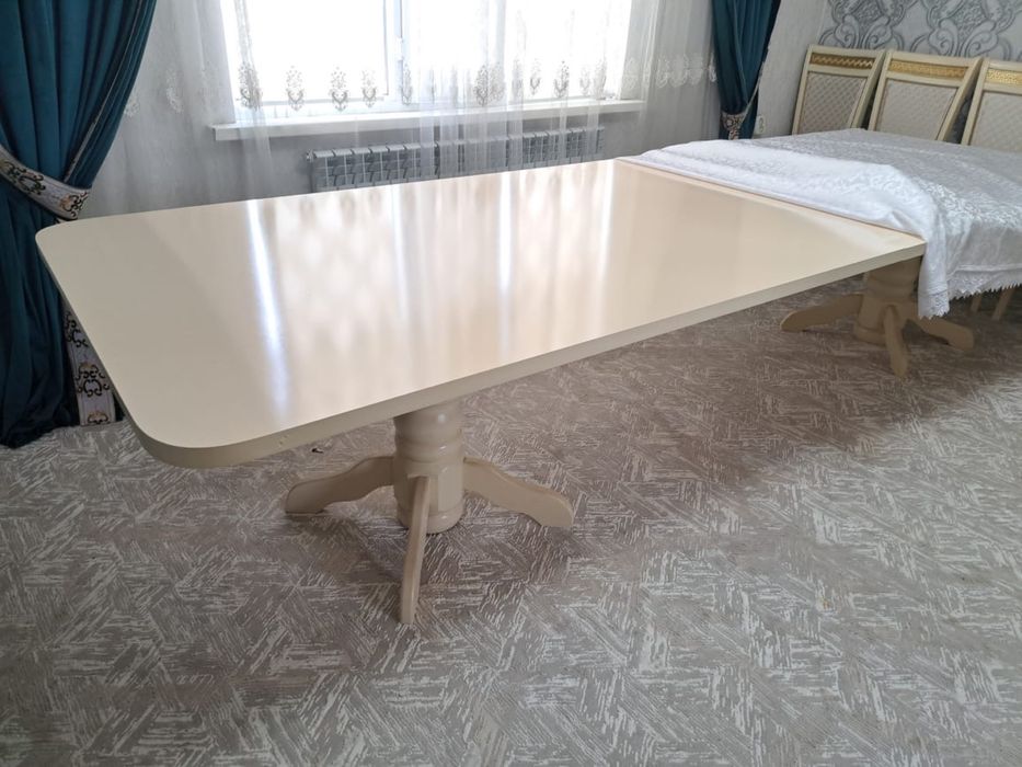 Стол 4 метра для гостиной