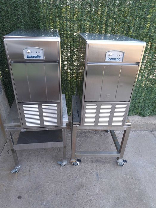 Професионален ледогенератор Brema