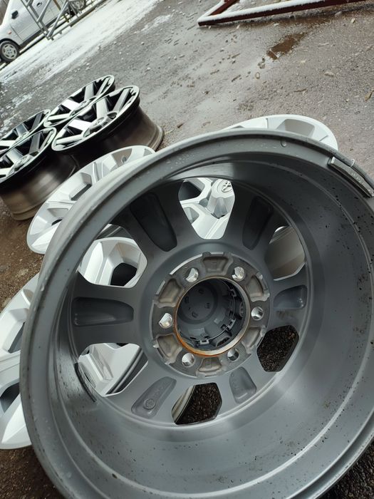 17" оригинални алуминиеви джанти за Toyota Land cruiser...