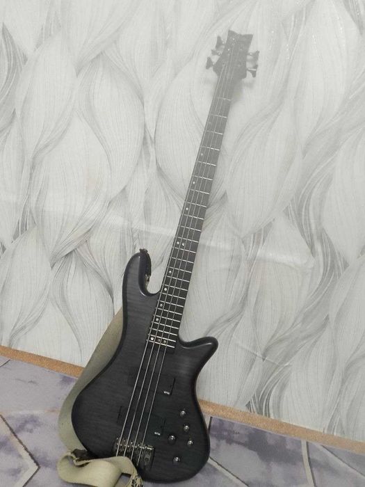 Бас Schecter Stiletto STUDIO-5